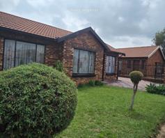 House for sale in Mmabatho Unit 13