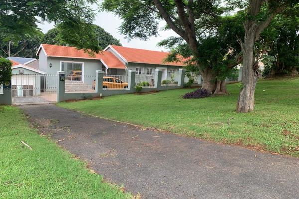 Set in the suburb of Durban North, this well priced property has huge potential. Offering 3 bedrooms, 2 bathrooms and 2 lounges. With a ...