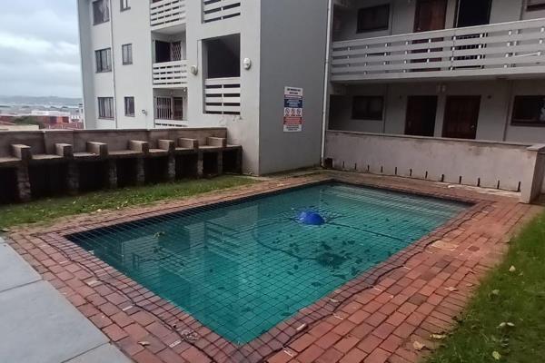 Perfect unit to get you started!

Cozy 1 bedroom unit in a secure apartment block

Own courtyard for a weekend braai with ...