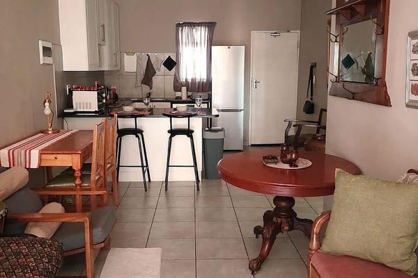 Modern 1-Bedroom Apartment for Sale at Trentbridge, Doringkloof, Centurion

1-bedroom, 1-bathroom apartment in the sought-after ...