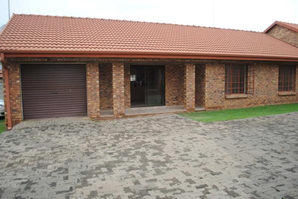 Neat, Clean, family Home
Affordable renting.
Secured wall, with motorised gate.

Single Garage (Entrance from within the ...