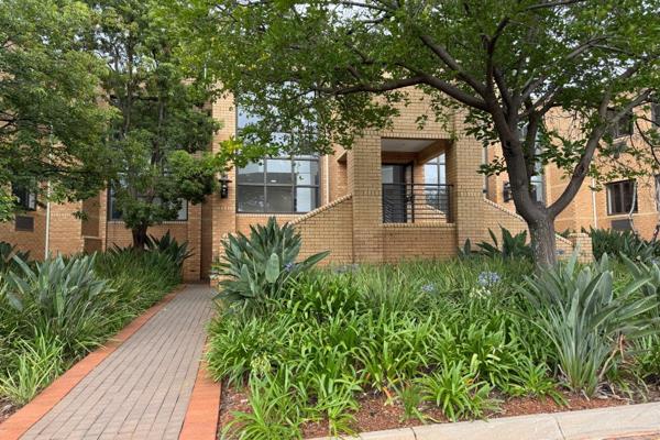 98sqm Office To Rent in  Atterbury Court, Ext 2, Pentagon House, 669 Plettenberg St ...