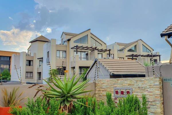 The Crest has long been a highly sought after complex in Sunninghill. Offering excellent ...