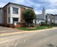 Townhouse for sale in Ebotse Golf Estate