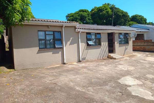 Charming 4-Bedroom Home in Ngwelezana 

Nestled in the heart of Ngwelezana, this stunning 4-bedroom home offers a perfect blend of ...