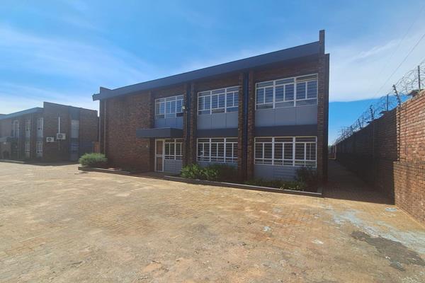 Neat 940 sqm Industrial Warehouse for Rent in Clayville, Olifantsfontein. The property ...