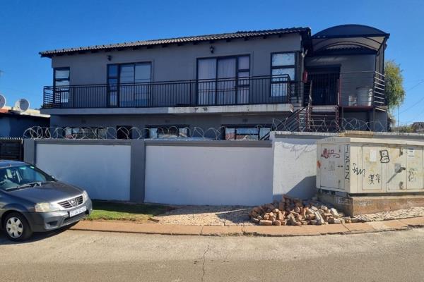 MAIN HOUSE
3 bedrooms, 2 lounges, dining, 2 bathrooms, fitted kitchen
UPSTAIRS
4 BATCHELOR UNIT EACH WITH A  1 BEDROOM, BATHROOM AND A ...