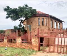 House for sale in Lenasia Ext 10