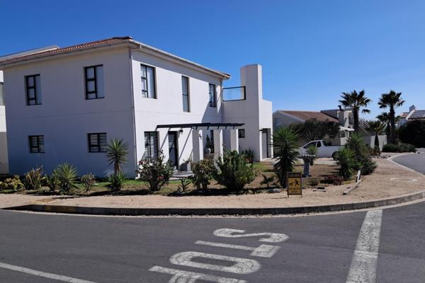 Stunning 4-Bedroom, 3-Bathroom Double Storey Home – Coastal Living at Its ...