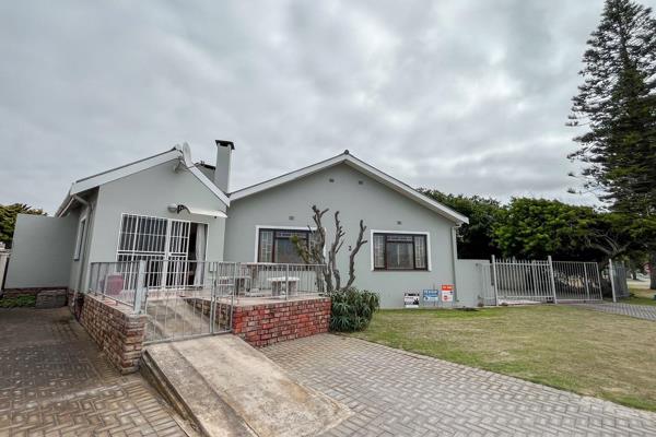 Situated in the heart of Hartenbos, this versatile property presents an outstanding investment opportunity, just a short walk from the ...