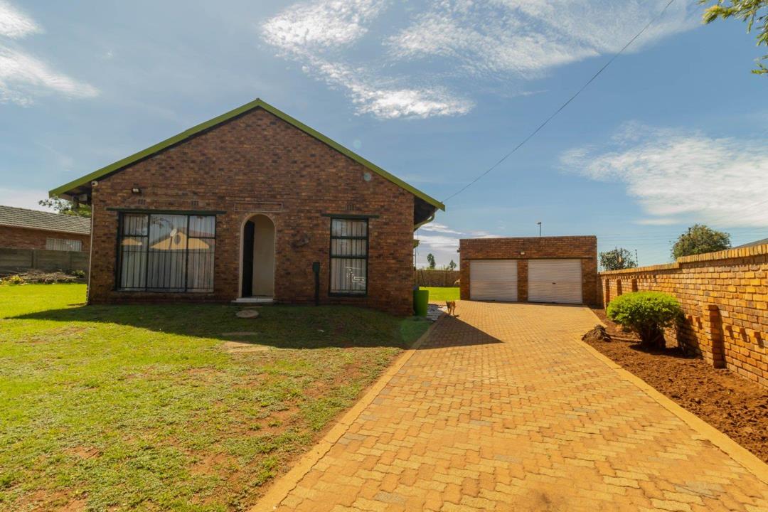 Listing number: P24-115636529, Image number: 1