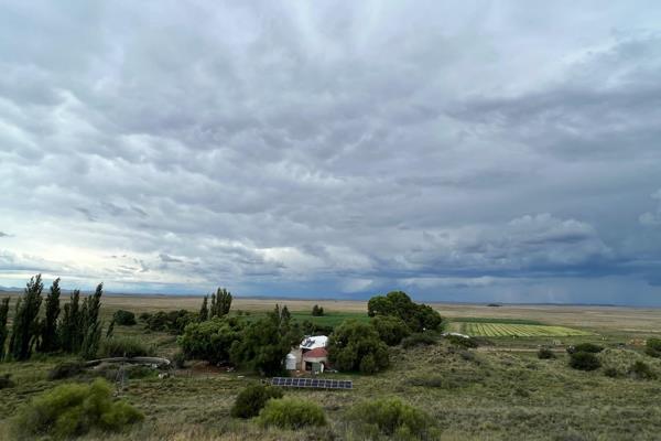 Karoo Farm  with Endless Opportunities

Farmhouse with solar, coal/wood stove in the ...