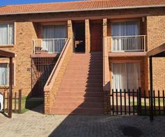 Townhouse for sale in Rosettenville