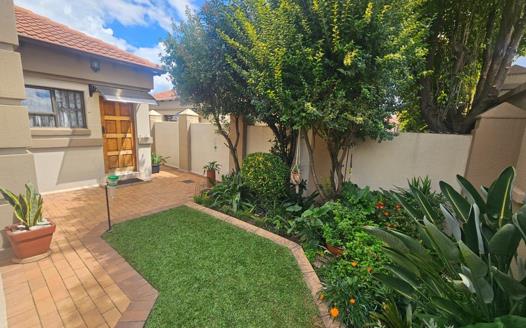 3 Bedroom Townhouse for sale in Vanderbijlpark SW 5