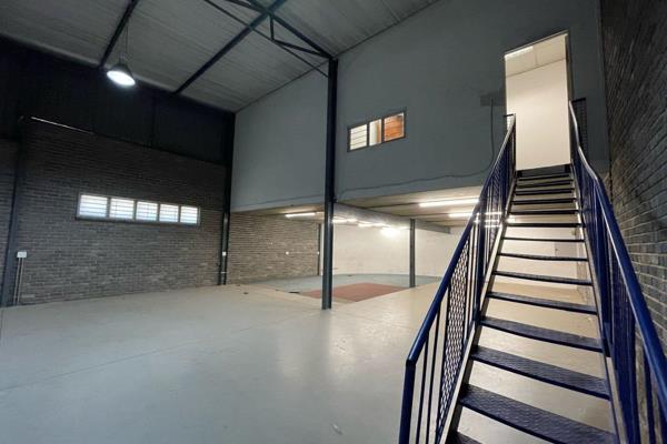 This 492m&#178; unit offers a perfect blend of office and warehouse space, ideally ...