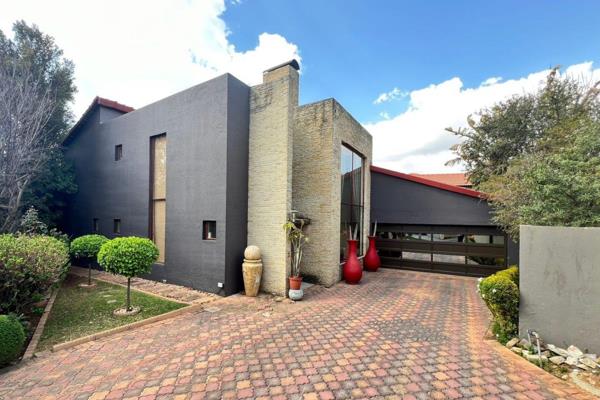 Online Auction Details:
Starting Bid: R 2 000 000-00
Auction Date: Thursday, 27 March ...