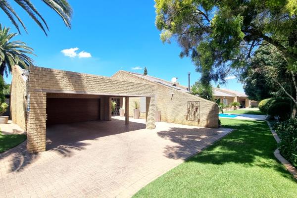 Step into a home where spacious open-plan design meets a beautifully landscaped garden, creating the perfect balance of modern comfort ...