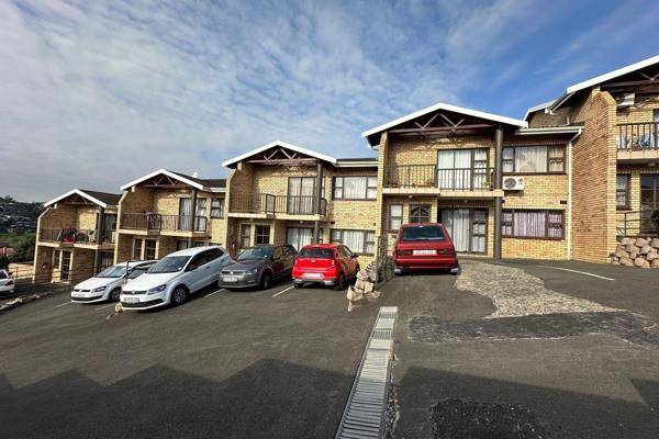 Legacy Real Estate Group would love to introduce this stunning lock up and go lifestyle that is on Ringside Place. One parking bay. ...