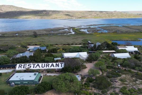 Nestled next to the tranquil Verloren Vlei, this guest farm offers a peaceful retreat ...