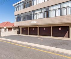 Apartment / Flat for sale in Strand North