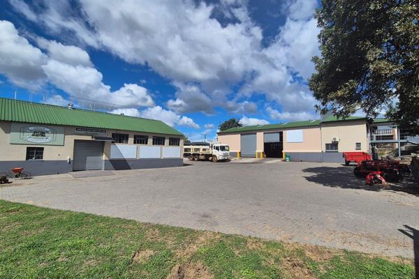 This recently renovated warehouse, featuring ample yard space, is now available to let in the sought-after Rocky Drift industrial ...