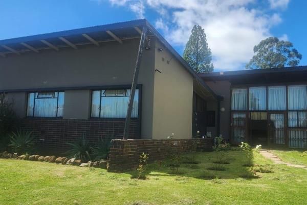 This well-maintained 3-bedroom home is ideally situated in Vrede, offering a comfortable and convenient lifestyle. The property ...