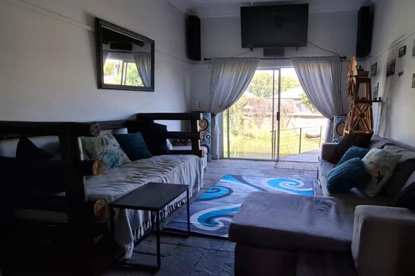 Always wanted to stay at &quot;THE AVENUE&quot;?   This property, which is in its own nature reserve, has the following:

*  3 ...