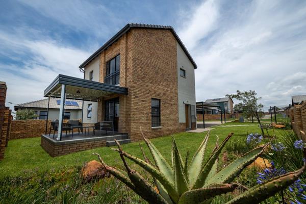 Existing house ready to occupy!
Stunning 3-Bedroom, 2.5Bathroom Home in the Exclusive Lion Pride Estate – Move In Today!
R100,000 ...