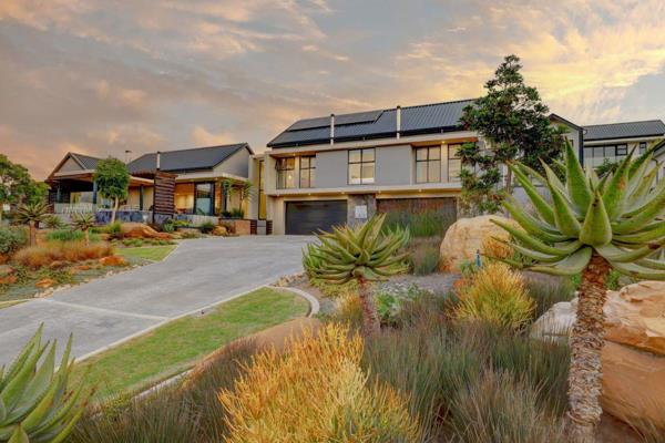 EXCLUSIVE MANDATE

No Transfer duty - Situated on the ridge in the prestigious Kingswood Golf Estate, this five-bedroom home offers ...