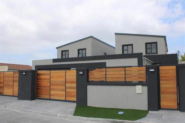 Modern 5-Bedroom Double-Storey Home – Income Generating Opportunity!

Discover the perfect blend of contemporary elegance and smart ...