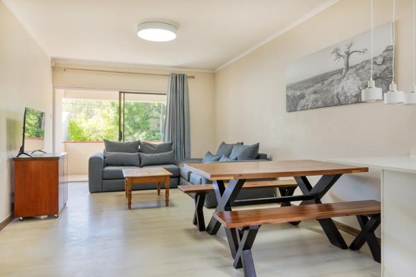 Spacious three-bedroom apartment in Rondebosch Village - with four secure parking bays! 

Available from 1 April 2025

This ...