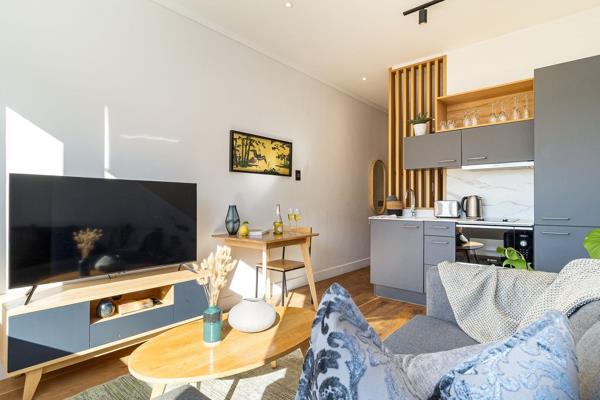 Investor Alert | Directly from the Developer (Vat Inclusive, ie No Transfer Duty)

Step into a piece of Cape Town’s rich history with The Barracks, an iconic heritage restoration in the heart of the city. Originally built in 1751, this architectural masterpiece was ...