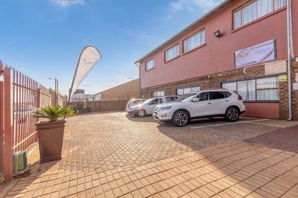 A Versatile Investment Opportunity in Dawn Park, Boksburg: Endless Possibilities Await!
This expansive commercial property in Dawn ...