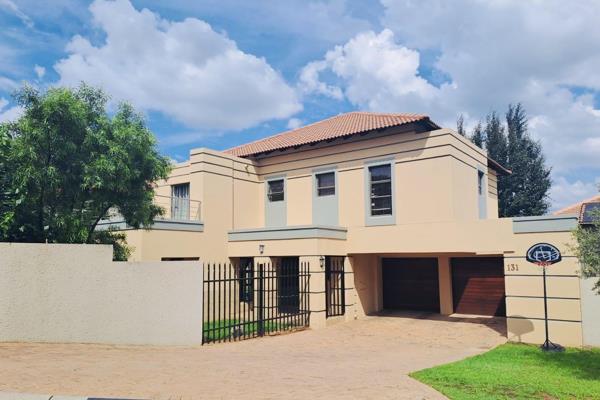 Discover this extraordinary family home located in the highly sought-after Kyalami Glen Estate, offering security, modern living and ...