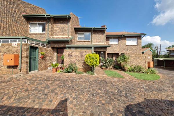 2 Bedrooms, 1 Bathroom, kitchen lounge with garden
