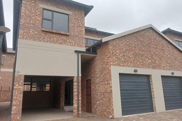 Secure estate conveniently located in Die Heuwel offering sectional units. This modern and beautiful house is an ideal property to buy ...