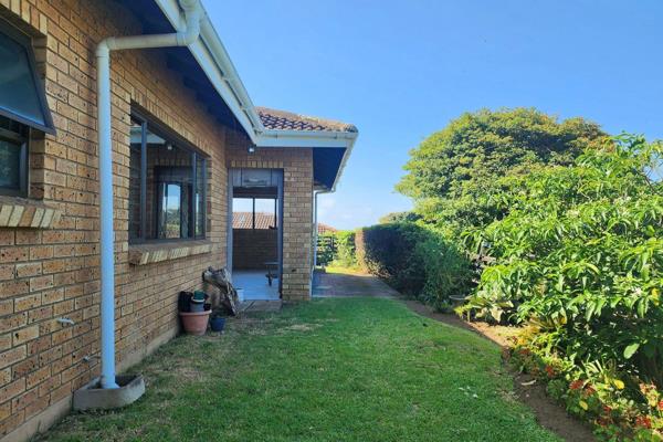 Secure lock up and go unit in Scottburgh. Close to schools. 3 bedrooms 2 bathrooms. Lounge leads out to an enclosed patio with sea ...