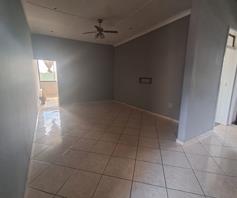 Apartment / Flat for sale in Florida Lake