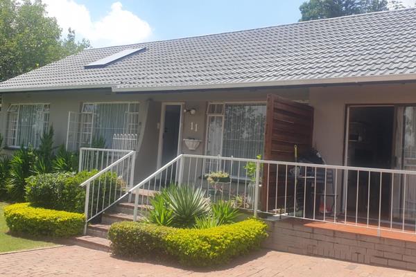 ISANDOVALE 3-Bedroom Home + Flatlet with carport and private entrance GREAT RENTAL INCOME 

Second potential cottage if converted ...