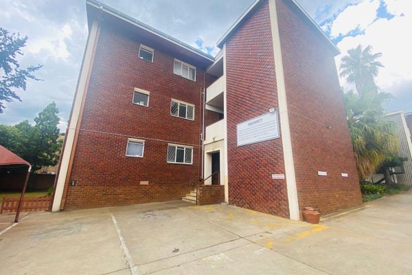 This charming 2-bedroom apartment, located in the heart of Polokwane Central, is the perfect opportunity for first-time homeowners. ...