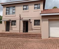 Townhouse for sale in Edendale