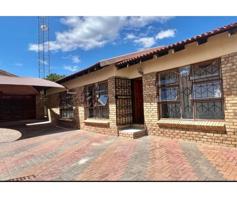 House for sale in Emdo Park