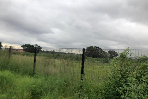 Big vacant stand for sale in spruitview 

Spruitview Vacant land 

Erf Size 31 300sqm

R2 980 000

Here is a vacant land situated in ...