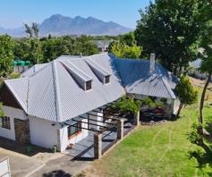 House for sale in Paarl South