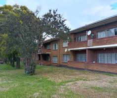 Apartment / Flat for sale in Driehoek