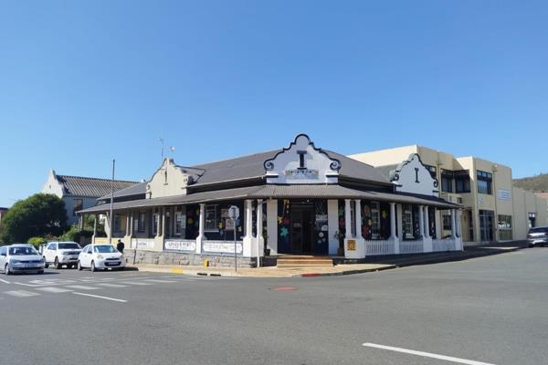 PRIME COMMERCIAL BUILDING IN THE HEART OF BREDASDORP

Are you looking for a savvy ...