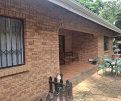 Townhouse for sale in Amanzimtoti