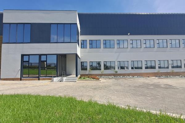 This immaculate standalone industrial property (zoned Industrial 2) is located in the secure Limeroc Business Park, Centurion, offering ...