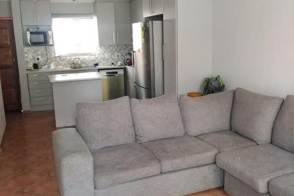 Spacious Ground Floor Apartment for Rent!

Looking for comfort and convenience? This lovely ground floor apartment has everything you ...