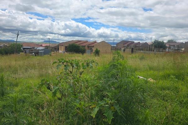 View these prime stand situated in Tshiame. We have the following available for you:
1.	588m2
2.	588m2
3.	591m2
4.     504m2
This is a ...